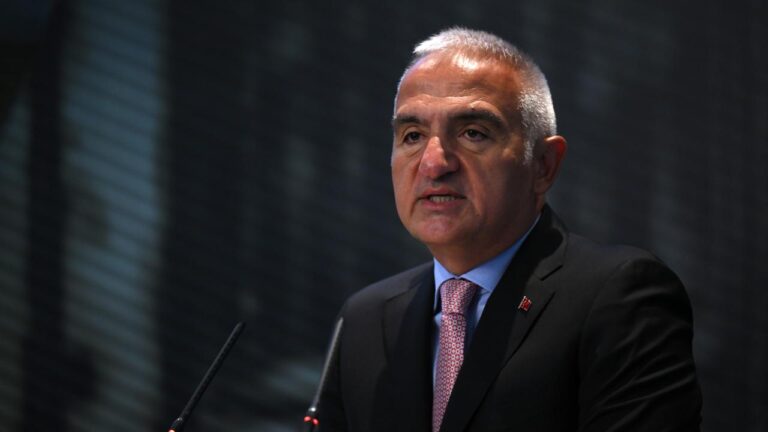 Bakan Ersoy: Türkiye’nin kültürel mirasını güçlendirmek için çalışıyoruz