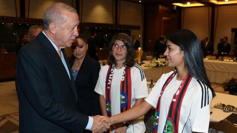 Cumhurbaşkanı Erdoğan: Gençlerimiz ve Kadınlar Terörsüz Türkiye’nin Yıldızları Olacak