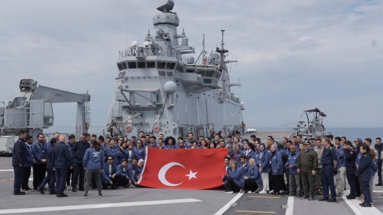 Gençler TCG Anadolu ile Çanakkale’den İstanbul’a Yola Çıkıyor