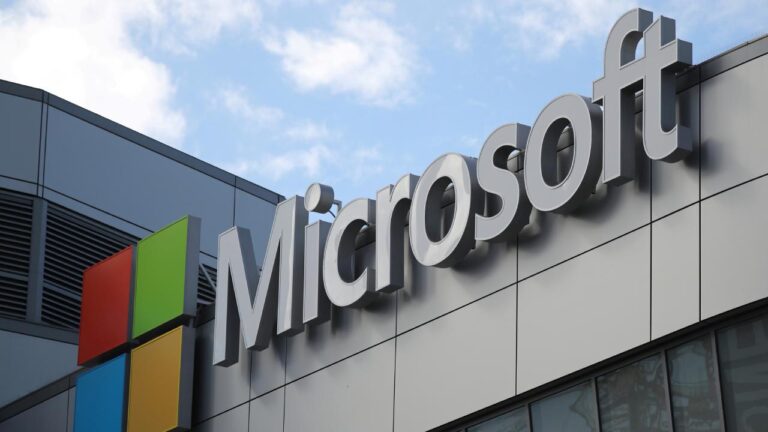 Microsoft İsrail İş Birliği Protestosu Sonrası 4 Çalışanını İşten Çıkardı