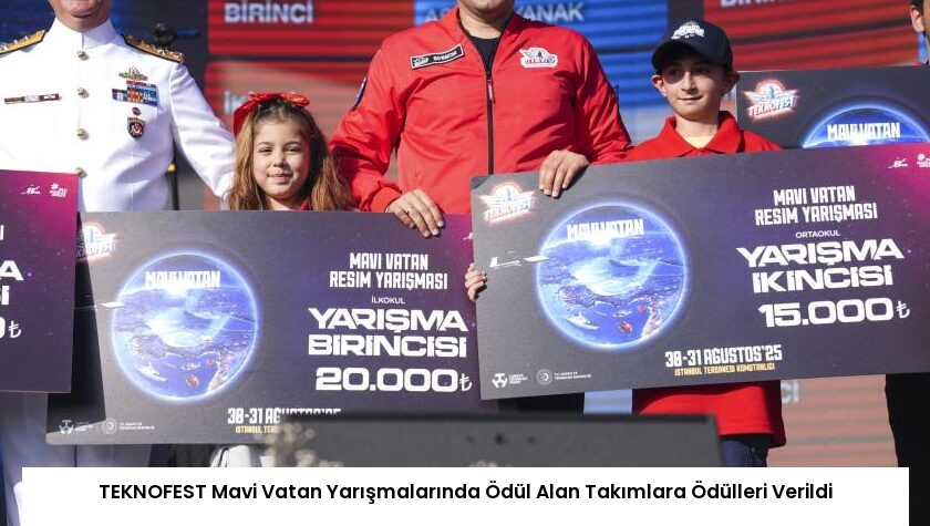 TEKNOFEST Mavi Vatan Yarışmalarında Ödül Alan Takımlara Ödülleri Verildi