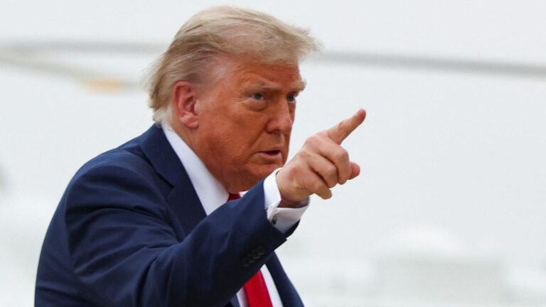 Trump, ABC ve NBC Kanallarının Yayın Lisanslarının İptal Edilmesini İstiyor