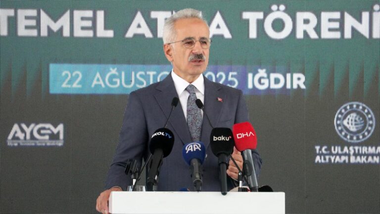 Ulaştırma Bakanı Uraloğlu: Zengezur Koridoru’ndan 147,6 Milyar Lira Kazanç Sağlayacağız