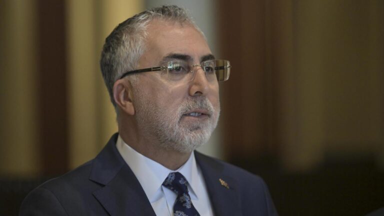 Bakan Işıkhan: Sosyal Güvenlik Sistemine Destek Olmak İçin Prim Borçlarınızı Ödeyin