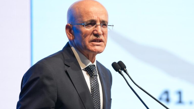 Bakan Şimşek: Bütçe açığı beklentimiz yüzde 3,5 civarında