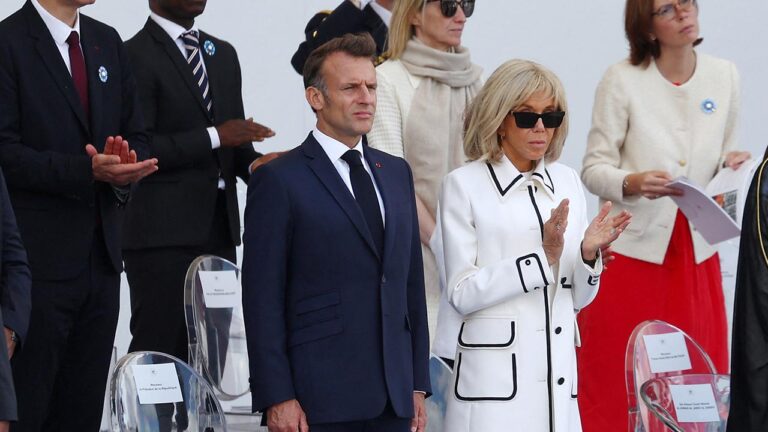 Brigitte Macron, Cinsiyet İddialarını İspat Etmek İçin Mahkemeye Kanıt Sunacak