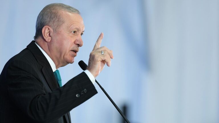 Cumhurbaşkanı Erdoğan: Kudüs-ü Şerif’e Ait Tek Bir Çakıl Taşını Dahi Vermeyiz