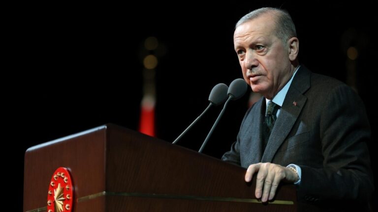 Cumhurbaşkanı Erdoğan’dan Şehit Ailelerine Başsağlığı Mesajı