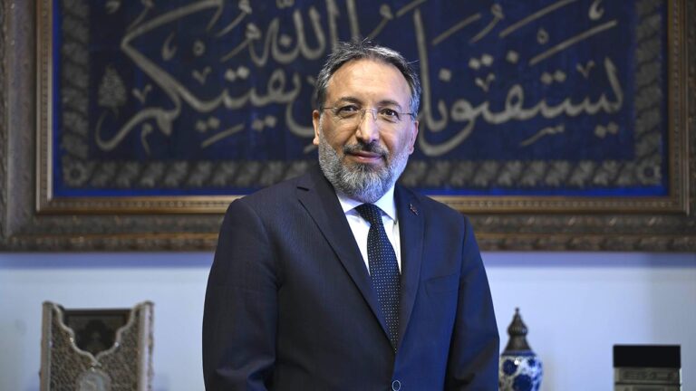 Diyanet İşleri Başkanlığı’na İstanbul Müftüsü Prof. Dr. Safi Arpaguş Atandı