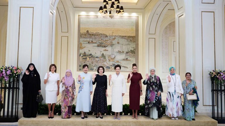 Emine Erdoğan, Çin’de lider eşleriyle buluştu