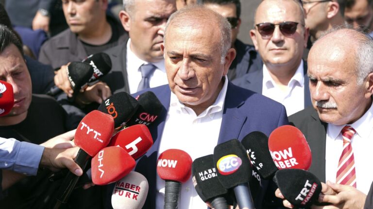 Gürsel Tekin: Yeni Görevinde Taksim’de