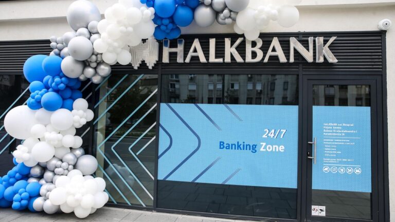 Halkbank Sırbistan’da Yatırımlarını Genişletiyor