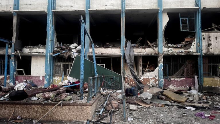 İsrail, 785 Binden Fazla Öğrenciyi Eğitimden Mahrum Bıraktı