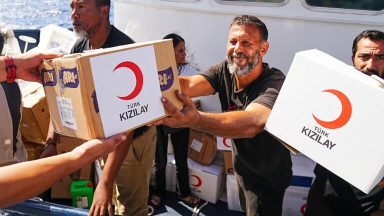 Küresel Kararlılık Filosu, Türk Kızılay’ın Desteğiyle Yoluna Devam Ediyor