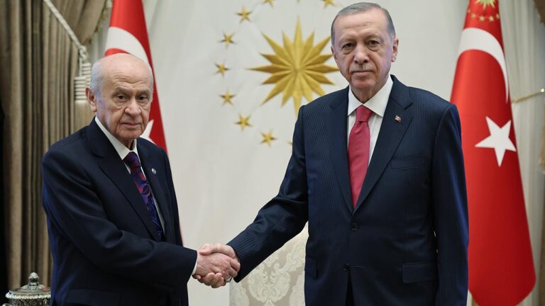 MHP Lideri Bahçeli’den Cumhurbaşkanı Erdoğan’a Tebrik Telefonu