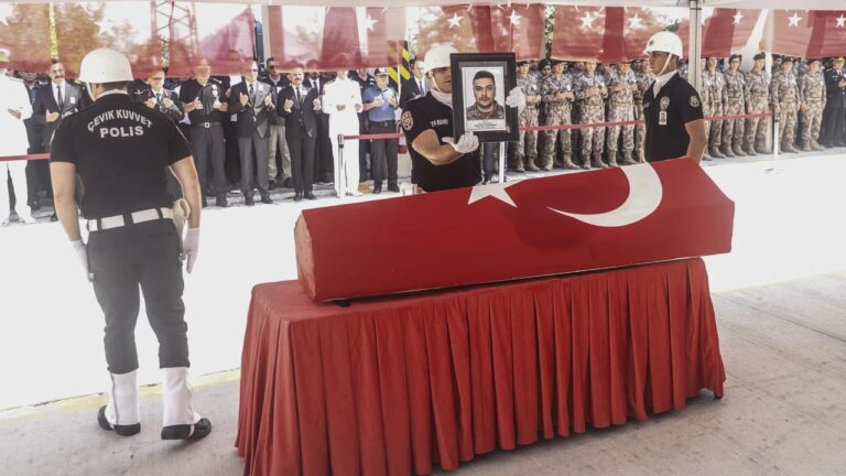Özel Harekat Polisimize Veda