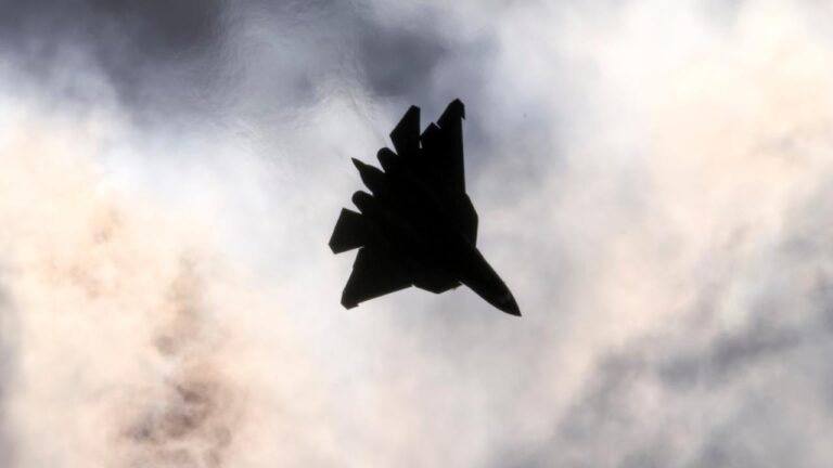 Polonya, Rus Uçaklarını Düşürme Kararı Aldı