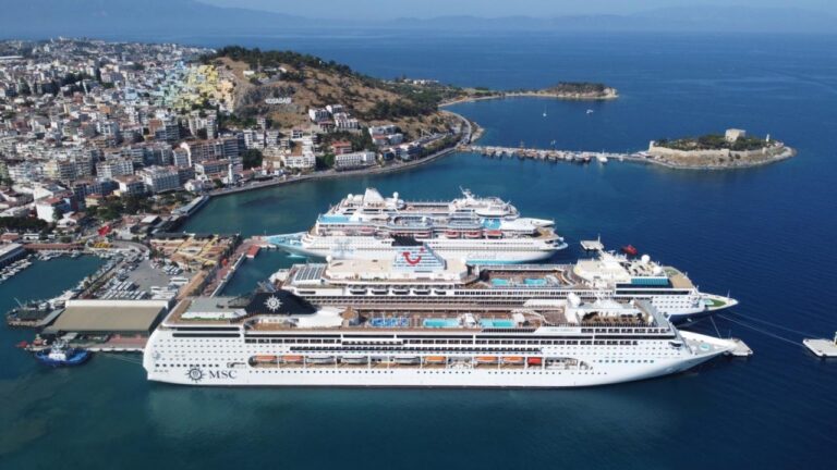 Rekor Kıran Kruvaziyer Turizmi!