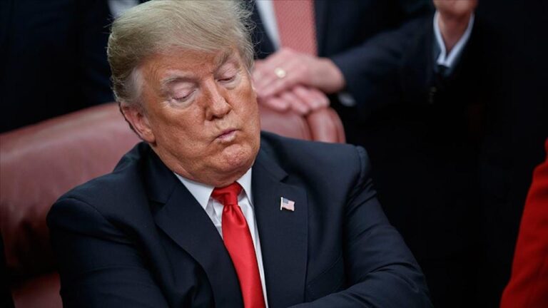 Trump, Komplolarla Suçladığı Ülkeleri Sosyal Medya Üzerinden Hedef Aldı