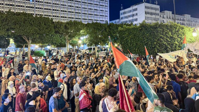 Tunus’ta Filoya Yönelik Protesto Gösterisi