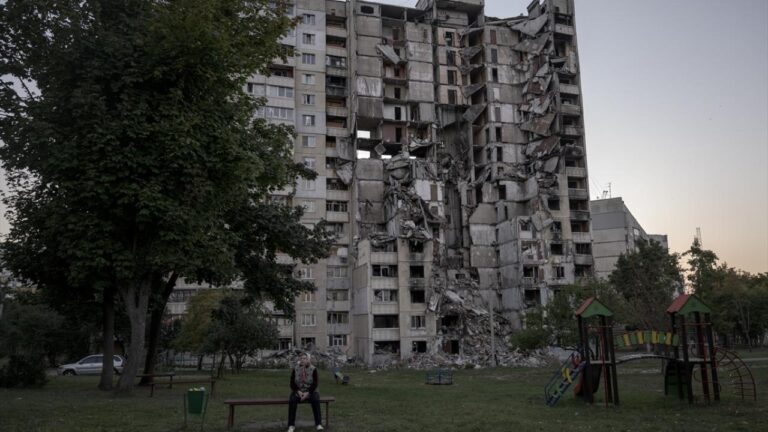 Ukrayna’da Rus Ordusunun Hava Saldırısında 3 Kişi Öldü, 26 Kişi Yaralandı