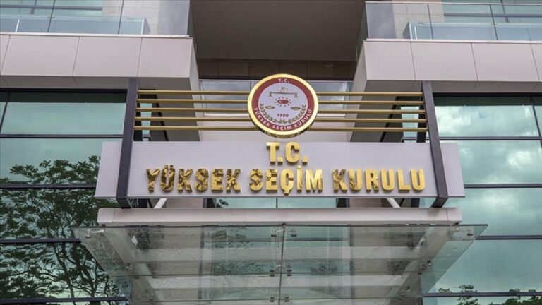 YSK, CHP İstanbul İl Kongresi için verilen durdurma talebini görüşüyor