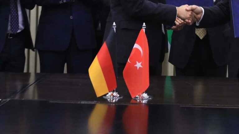 Almanya: Türkiye, siyasi konularda önemli rol oynuyor