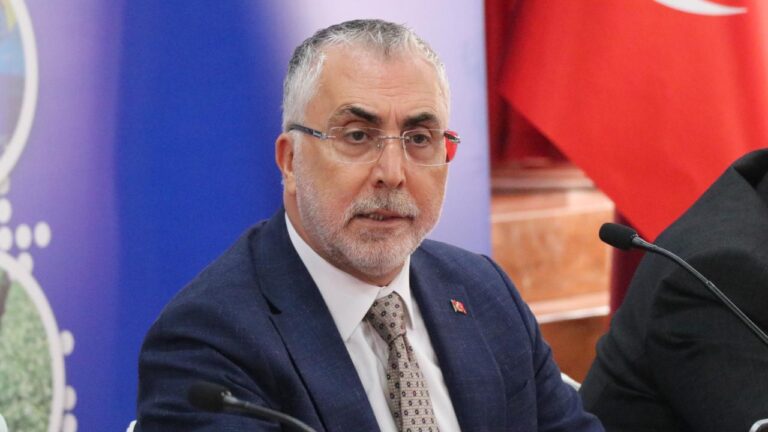 Bakan Işıkhan Sendikal Örgütlenmeyi Toplantıda Gündeme Getirdi