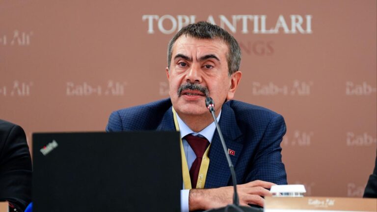 Bakan Tekin: Yapay Zeka ve Eğitimde Yenilikçi Yaklaşımlar