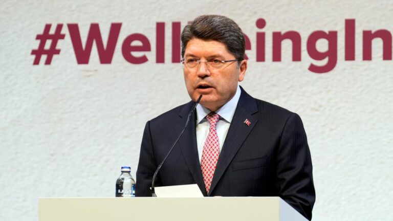 Bakan Tunç’tan İmamoğlu’na “casusluk” açıklaması