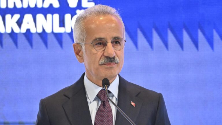 Bakan Uraloğlu: 5G Türkiye’ye Yüksek Kalite ve Hız Getirecek