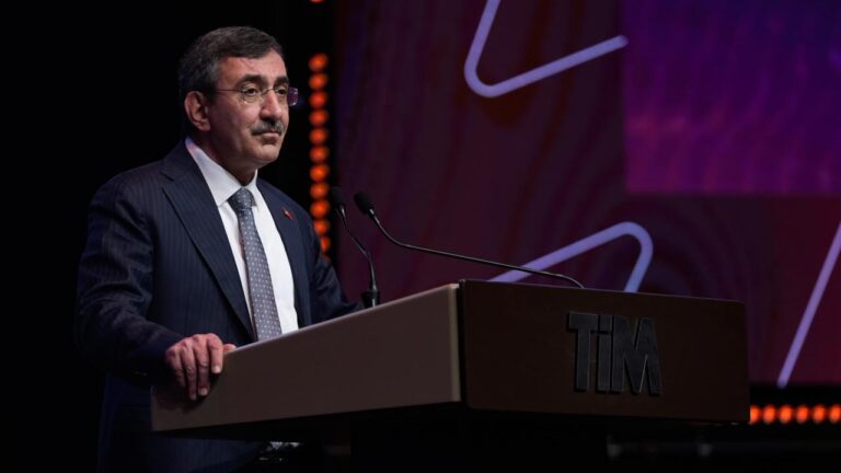 Cevdet Yılmaz: Türkiye Kararlılıkla Yolunda İlerliyor