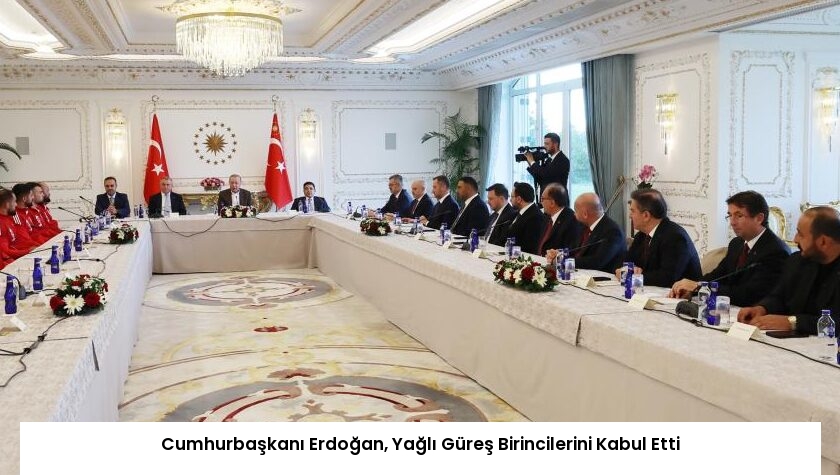 Cumhurbaşkanı Erdoğan, Yağlı Güreş Birincilerini Kabul Etti