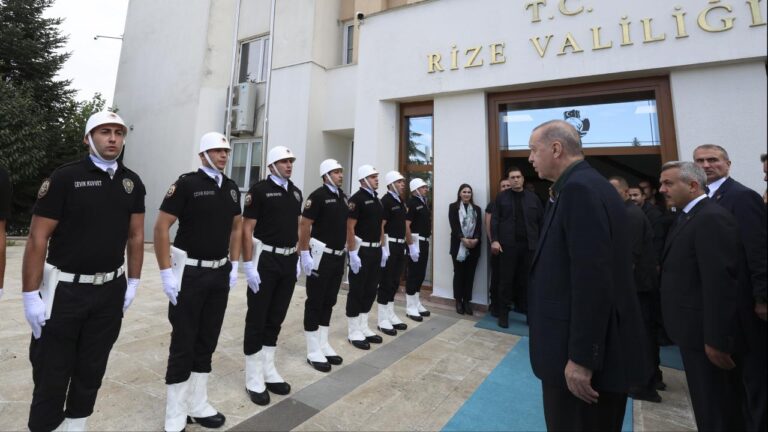 Cumhurbaşkanı Rize Valiliğini Ziyaret Etti