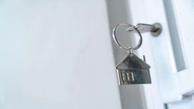 Emekliye Kiralık Değildir İlanına Para Cezası