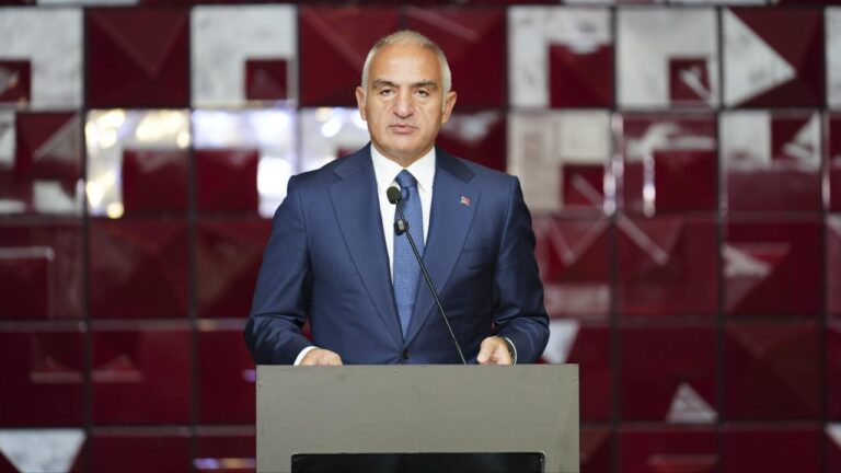 Ersoy: Kültür ve Sanatla 50 İlimizi Buluşturacağız