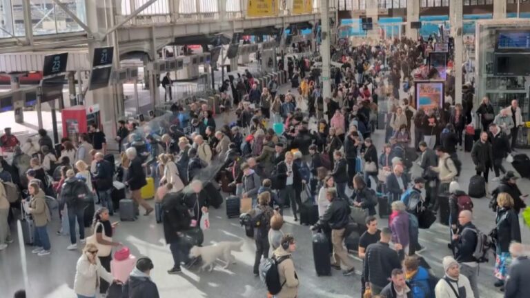 Fransa’da Tren Seferlerinde Sabotaj Nedeniyle Aksamalar
