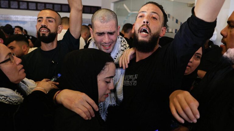 İsrail’den Serbest Bırakılan Filistinli Esirler Ramallah’a Ulaştı