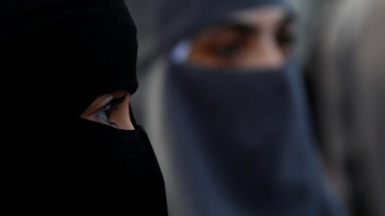 İtalya’da Peçe ve Burka Yasakları İçin Yasa Teklifi Sunuldu