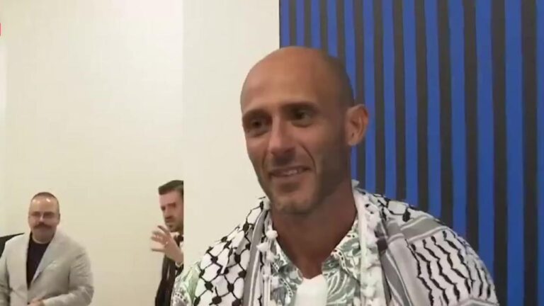 İtalyan Aktivist İsrail Zulmünden Etkilenerek Müslüman Oldu