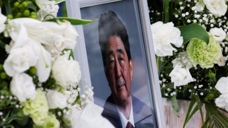 Japonya Başbakanı Abe’nin Katil Zanlısı İlk Duruşmada Suçunu Kabul Etti