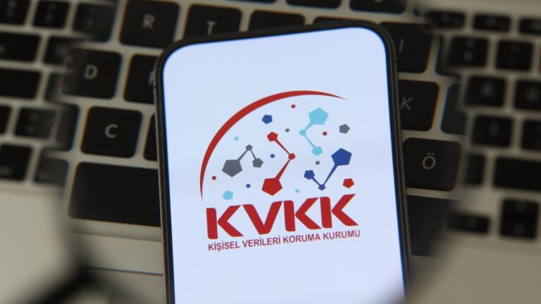KVKK, öğretmenlere dijital okuryazarlık seminerleri düzenleyecek