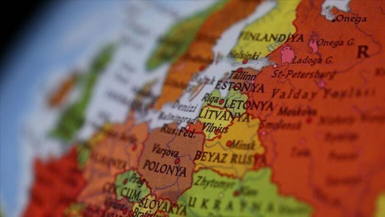 Litvanya, Belarus ile sınır kapılarını balonlar nedeniyle geçici olarak kapattı