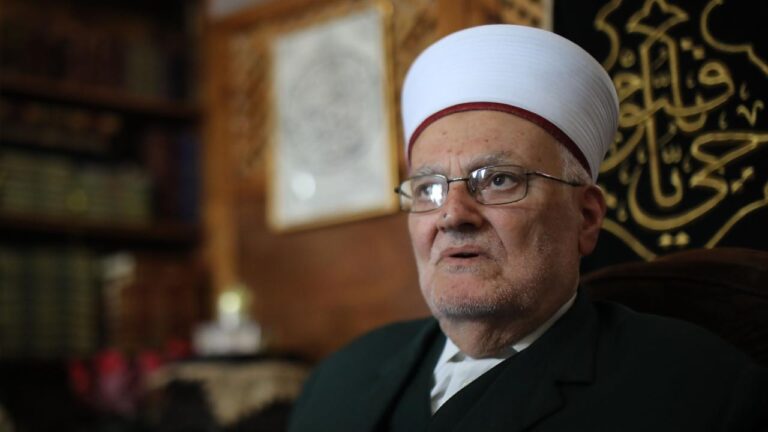 Mescid-i Aksa İmam Hatibi Şeyh Sabri’nin Aksa’dan Uzak Kalma Süresi Uzadı