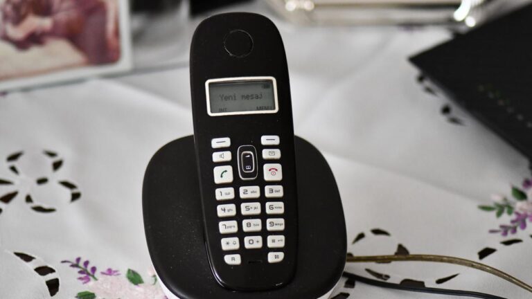Sabit telefon abone sayısında düşüş, konuşma süresinde artış yaşandı