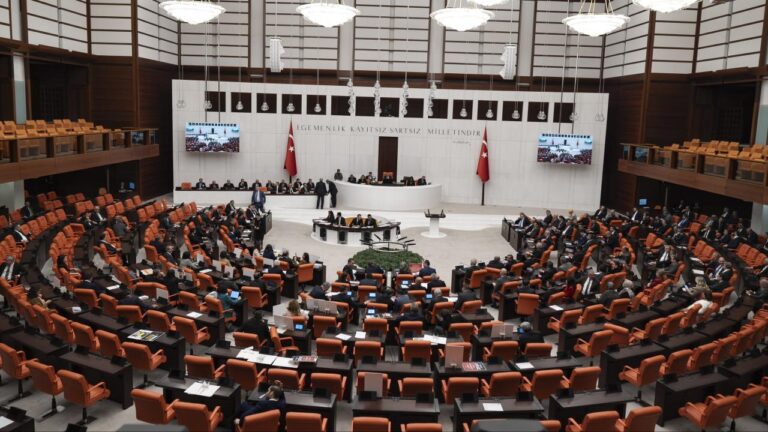 Suç işleyen çocuklar için hapis cezalarında düzenlemeye gidilecek