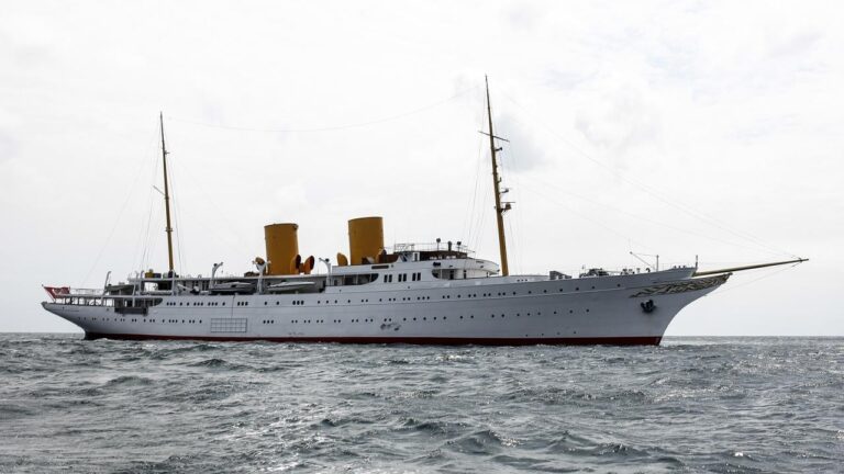TCG Savarona Modernizasyonu Tamamlandı