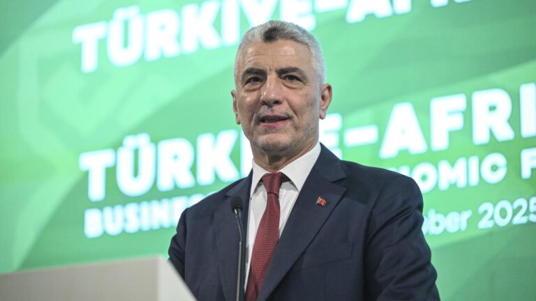 Ticaret Bakanı Bolat: Güney Afrika Cumhuriyeti ile ticaret hacmimiz 2 milyar doları geçti