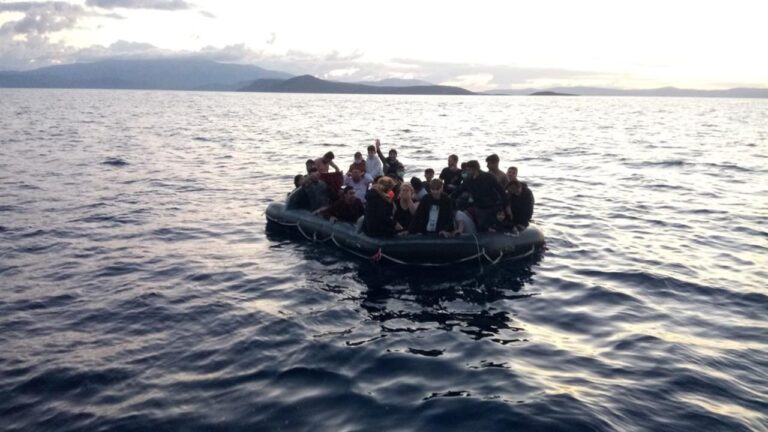 Tunus açıklarında göçmen faciası: 40 kişi hayatını kaybetti