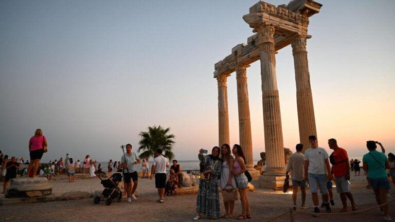 Türkiye Turizm Geliri Yükseldi!